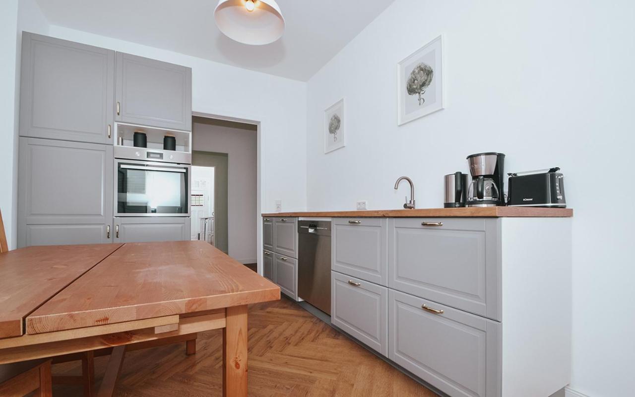Haus Sonnenschein Ferienwohnung Ole ゼーバート・ヘリングスドルフ エクステリア 写真