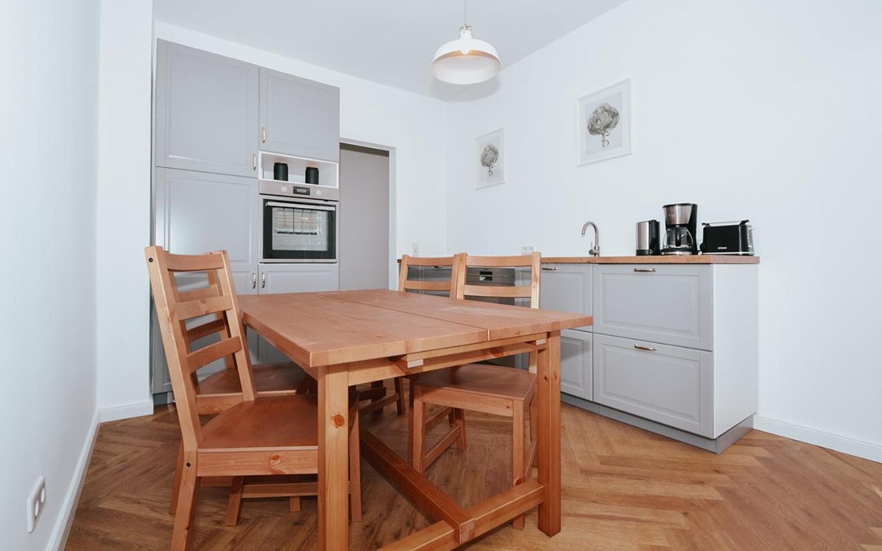 Haus Sonnenschein Ferienwohnung Ole ゼーバート・ヘリングスドルフ エクステリア 写真